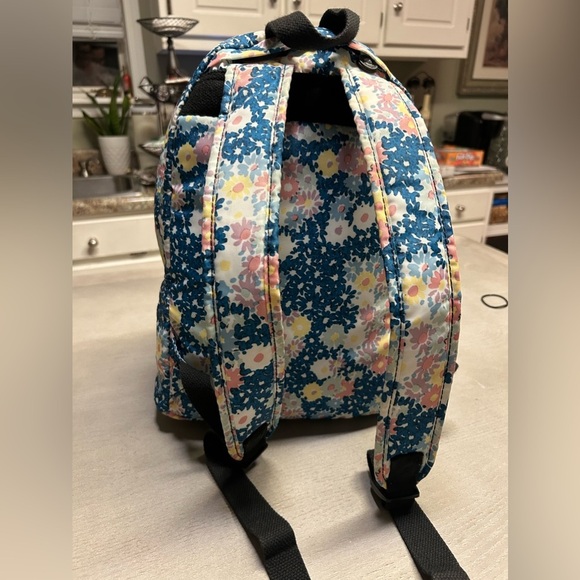 **Unavailable Kipling Challenger Backpack - Picture 3 of 16